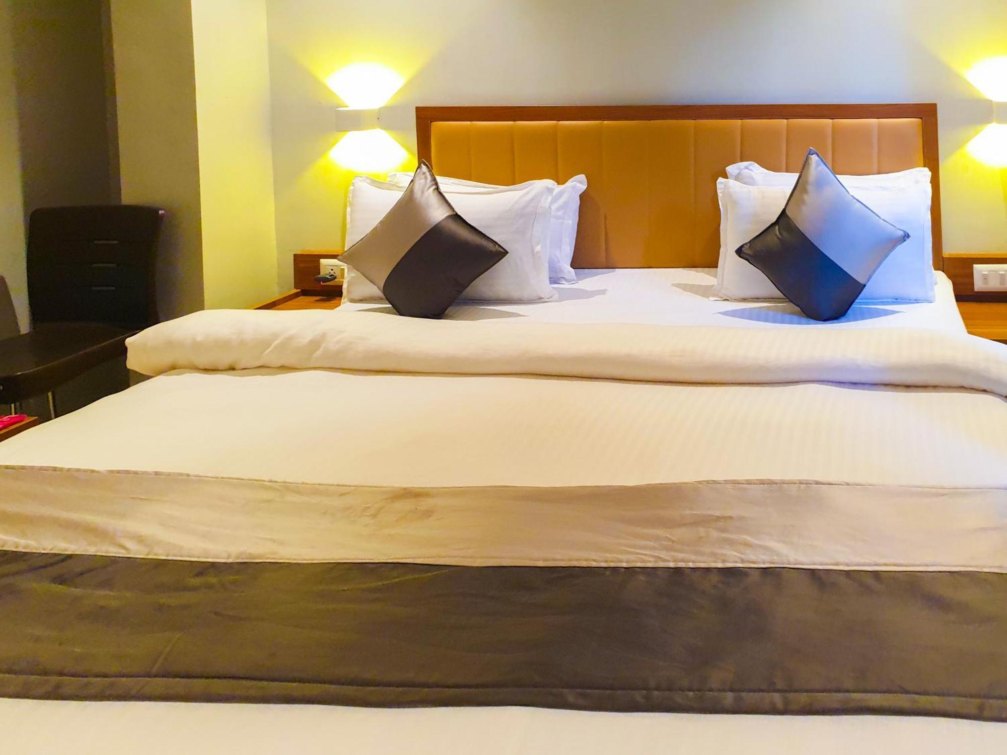 Hotel Nova Star Rajkot Exterior photo